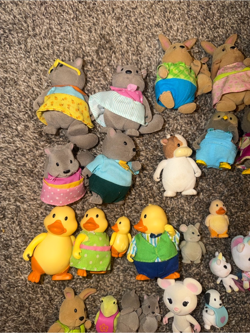 Huge Li'l Woodzeez and honey acres figures lot of 28 - Picture 6 of 8
